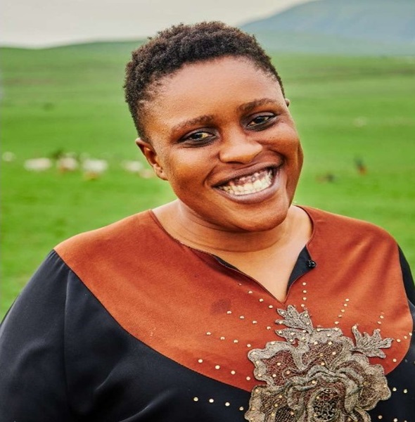 NAFISA AKIDA